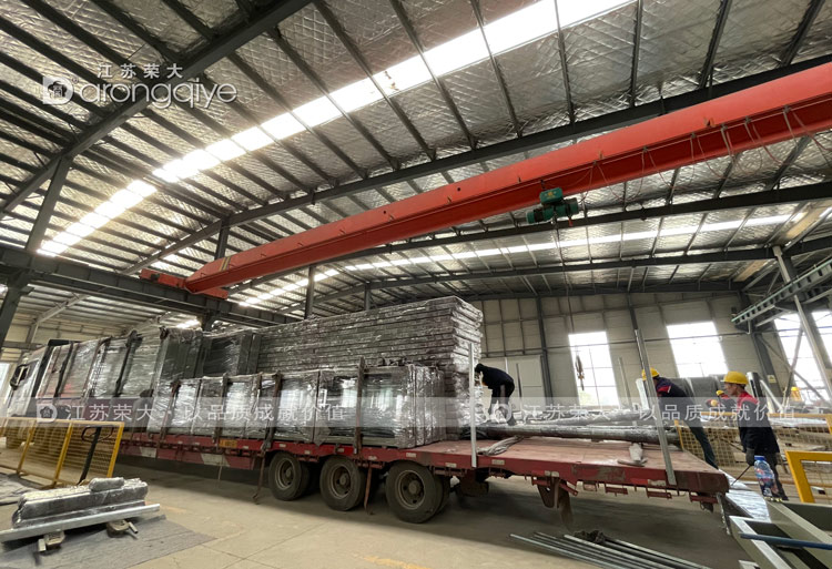 第三批公交車站候車亭發(fā)貨案例配圖一