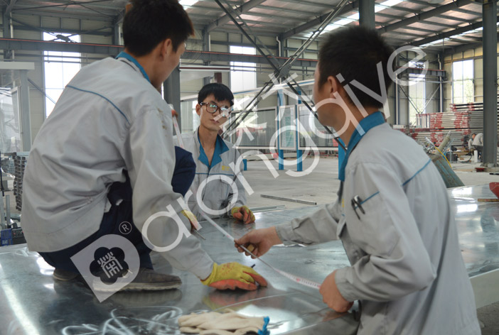 候車(chē)亭制作